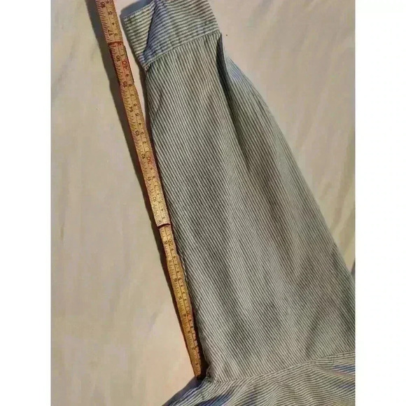 Vintage Button Down Christmas Shirt Size Large Santa Bear Tree Presents Grandma - Picture 8 of 8